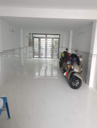 Nhà mới xây nguyên căn gần trường THPT Lê Thánh Tôn