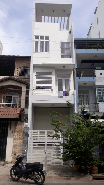 Mặt tiền đường 81 Tân Quy 10 PN, 7WC có hầm đậu xem oto.