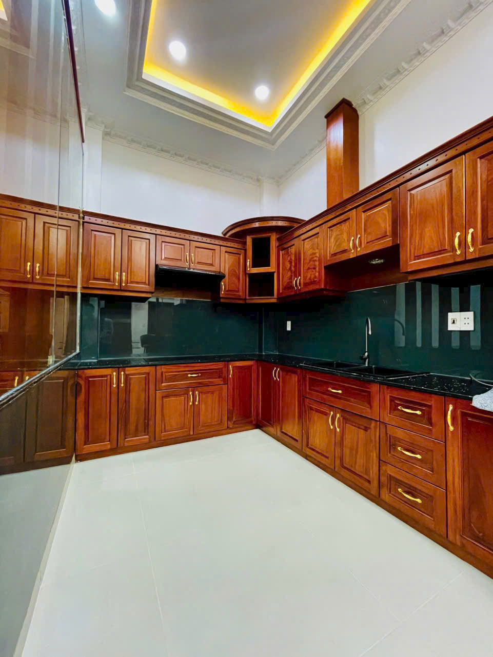 Biệt thự mini vị trí đào tông nguyên phú xuân nhà bè nhà 3 tầng.