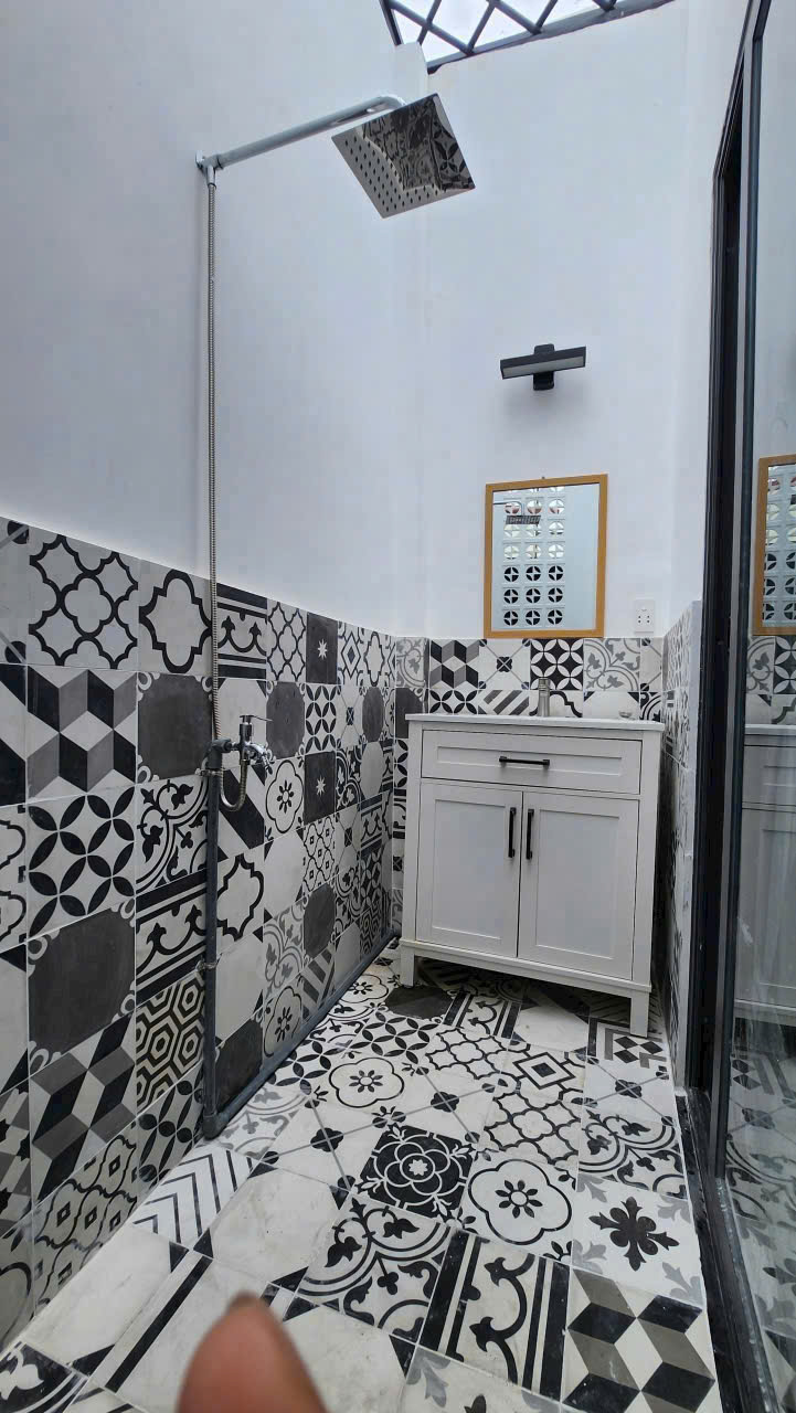 NHÀ HUỲNH TẤN PHÁT -QUẬN 7,MẶT TIỀN HẺM KINH DOANH.
