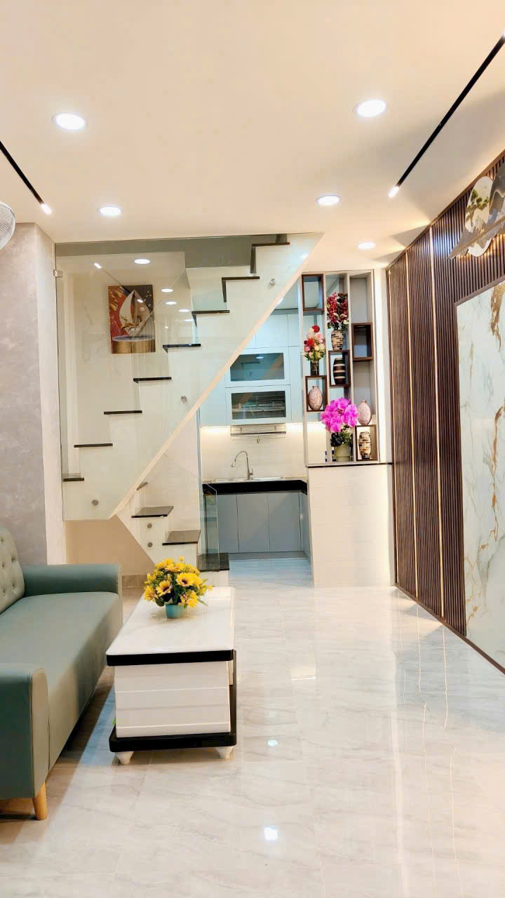 NHÀ 1 LẦU GỒM 2 PHÒNG NGỦ ĐƯỜNG HUỲNH TẤN PHÁT , PHÚ THUẬN Q7.