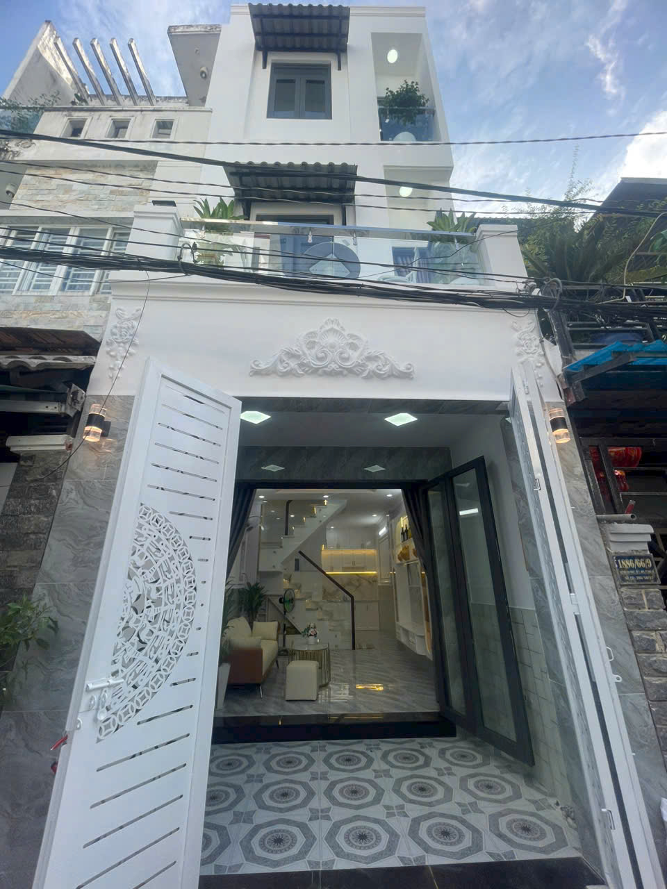 Nhà phố mặt tiền hẻm nhà 3 tậng tặng nội thất vào ở liền ở huỳnh tấn phát nhà bè.