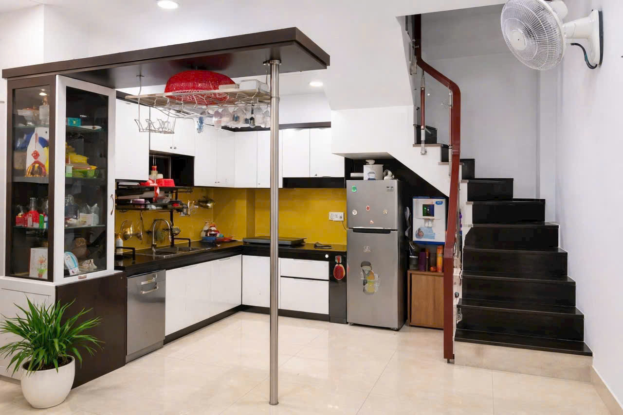 Biệt thự đường nguyễn bình 8 x 12M. 3 tầng .