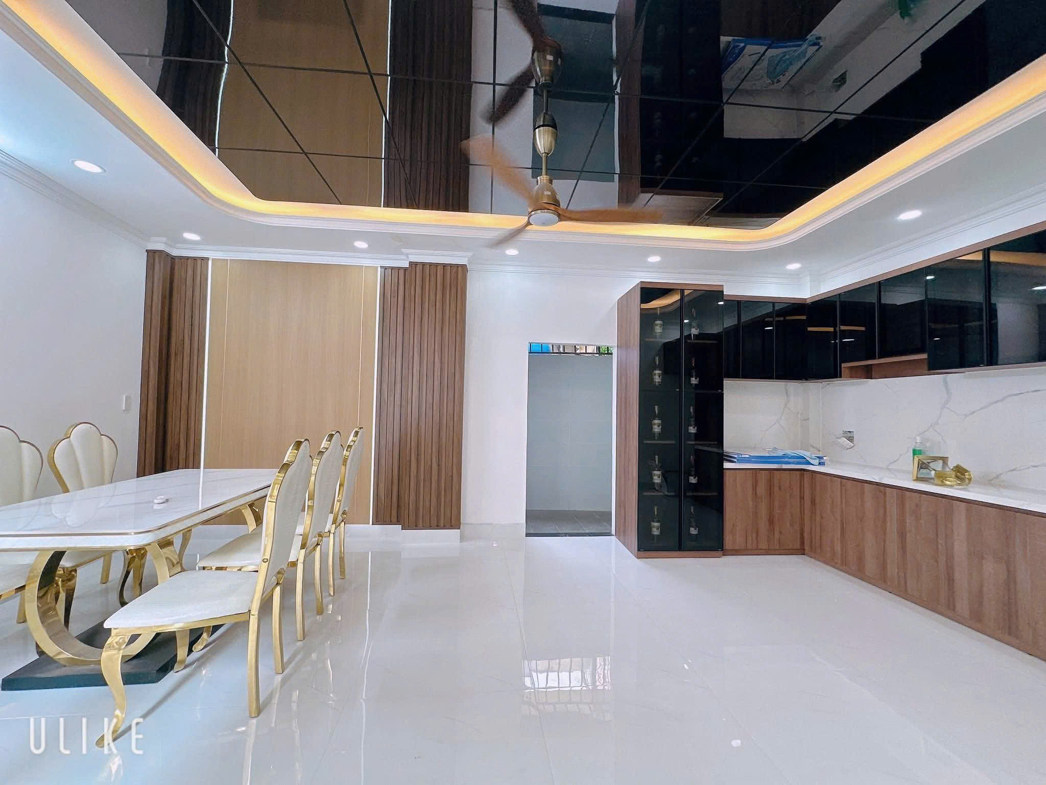 Nhà có phòng ngủ tầng trệt không gian nhà trước và sau huỳnh tấn phát -nhà bè.