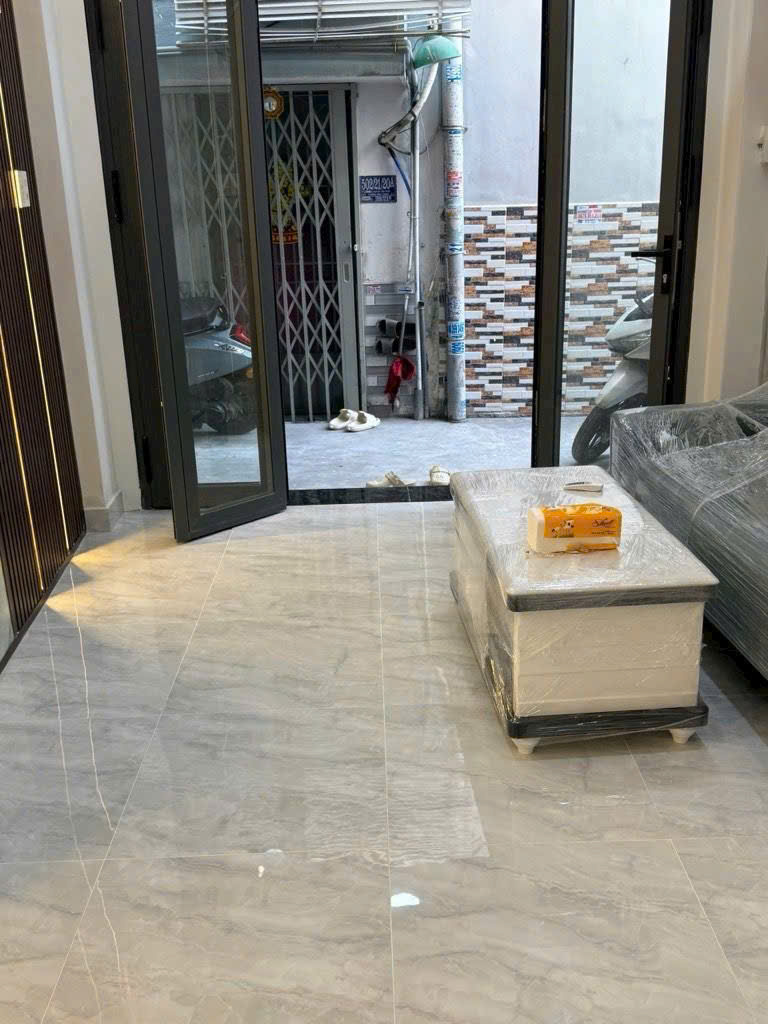 NHÀ 1 LẦU GỒM 2 PHÒNG NGỦ ĐƯỜNG HUỲNH TẤN PHÁT , PHÚ THUẬN Q7.