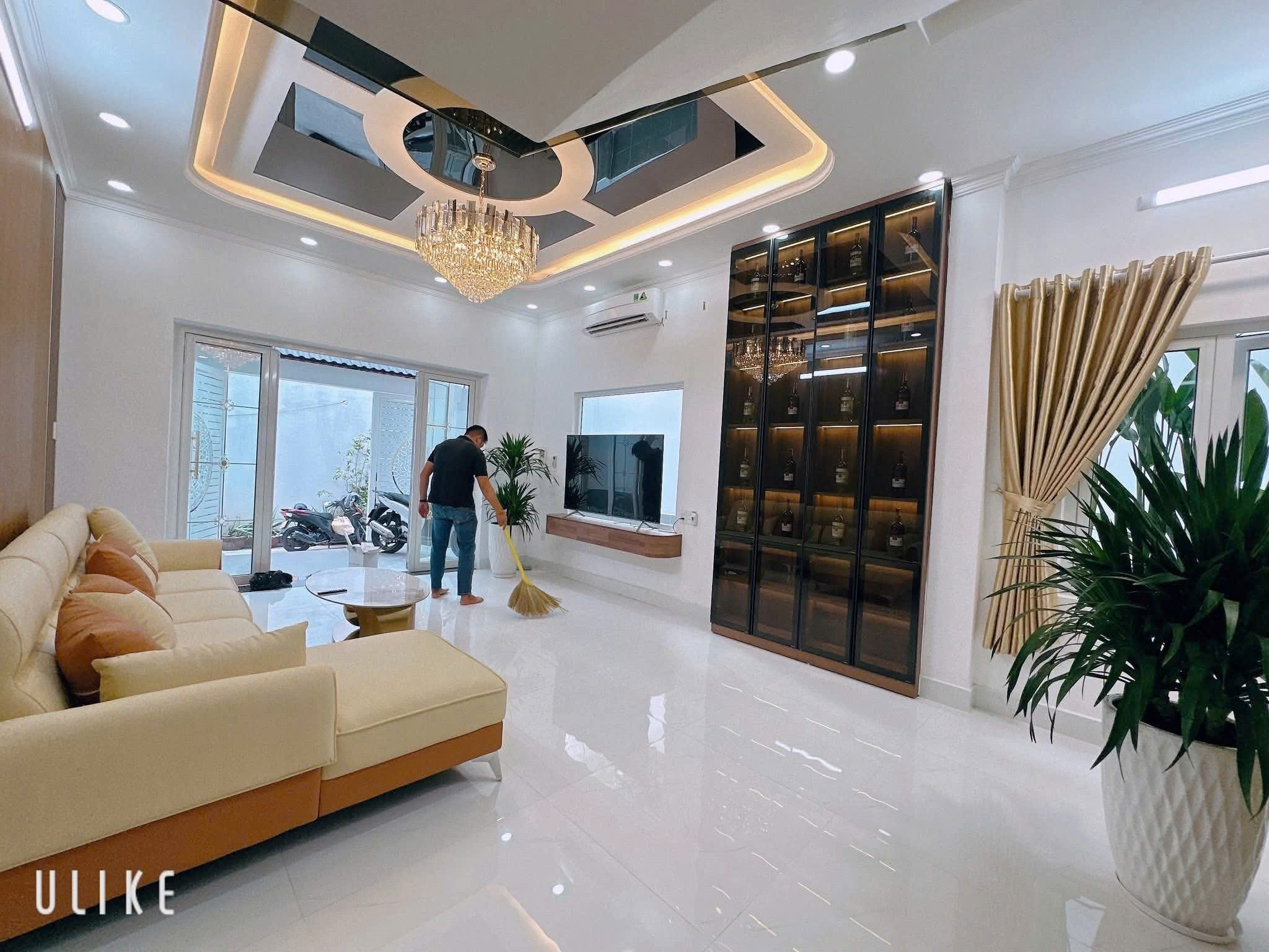 Nhà có phòng ngủ tầng trệt không gian nhà trước và sau huỳnh tấn phát -nhà bè.