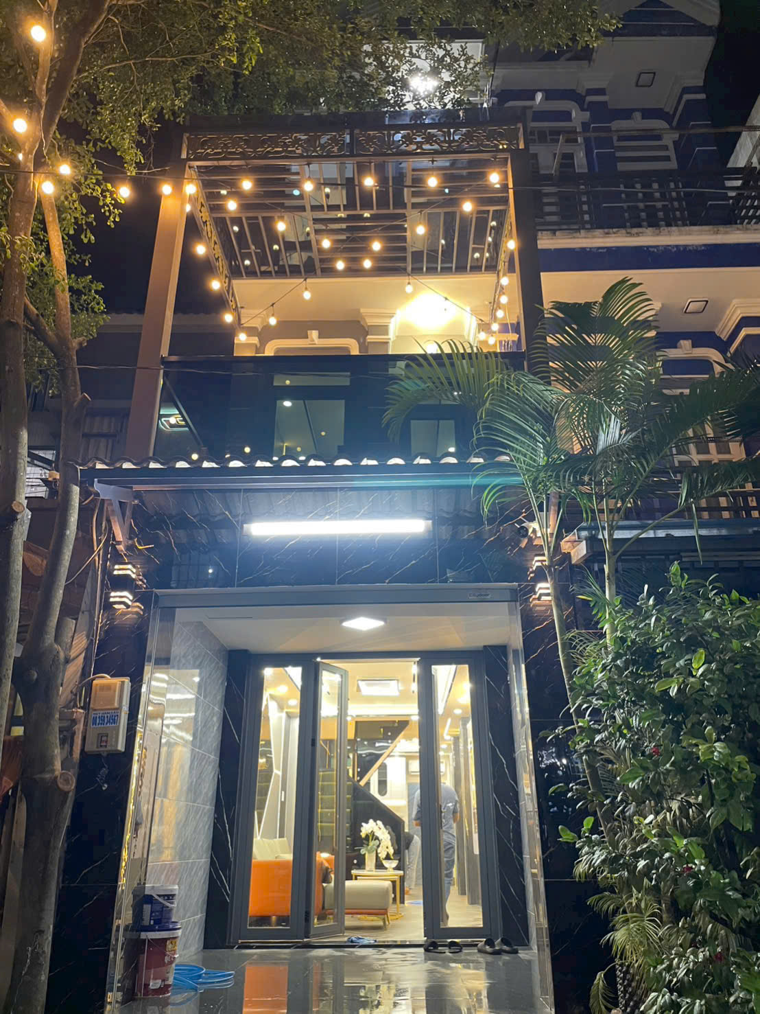 Nhà mặt tiền hẻm thông 8m, lê văn nhà bè 3 tầng vào ở liền.