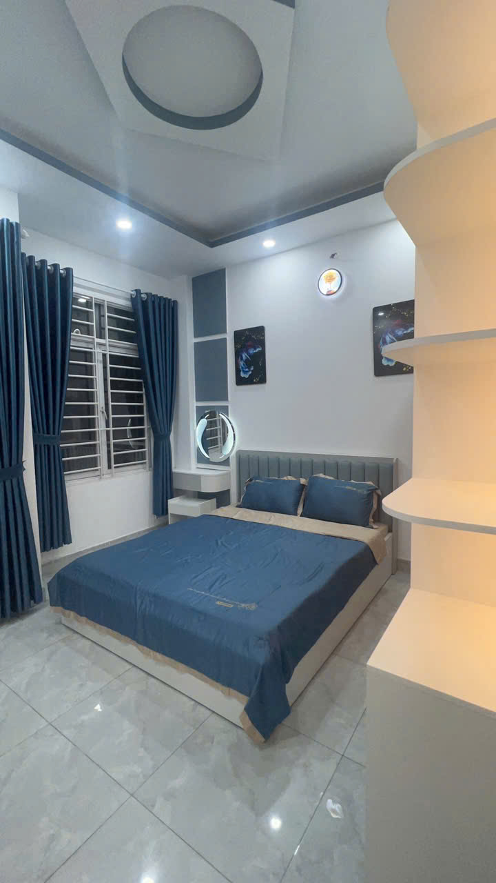 Nhà phố 2 xe hơi chạy qua hẻm thông khu dân trí cao tại huỳnh tấn phát thị trấn nhà bè.