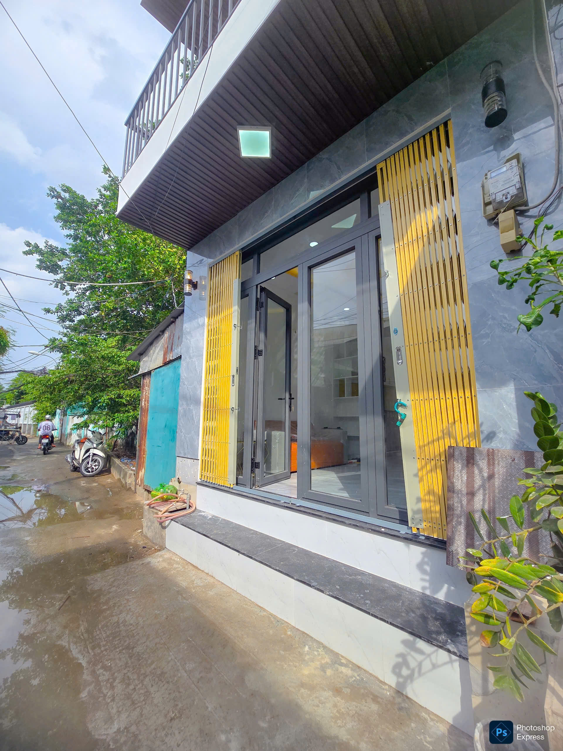 Bán nhà mặt tiền hẻm kinh doanh 3 tầng ở nhà bè.