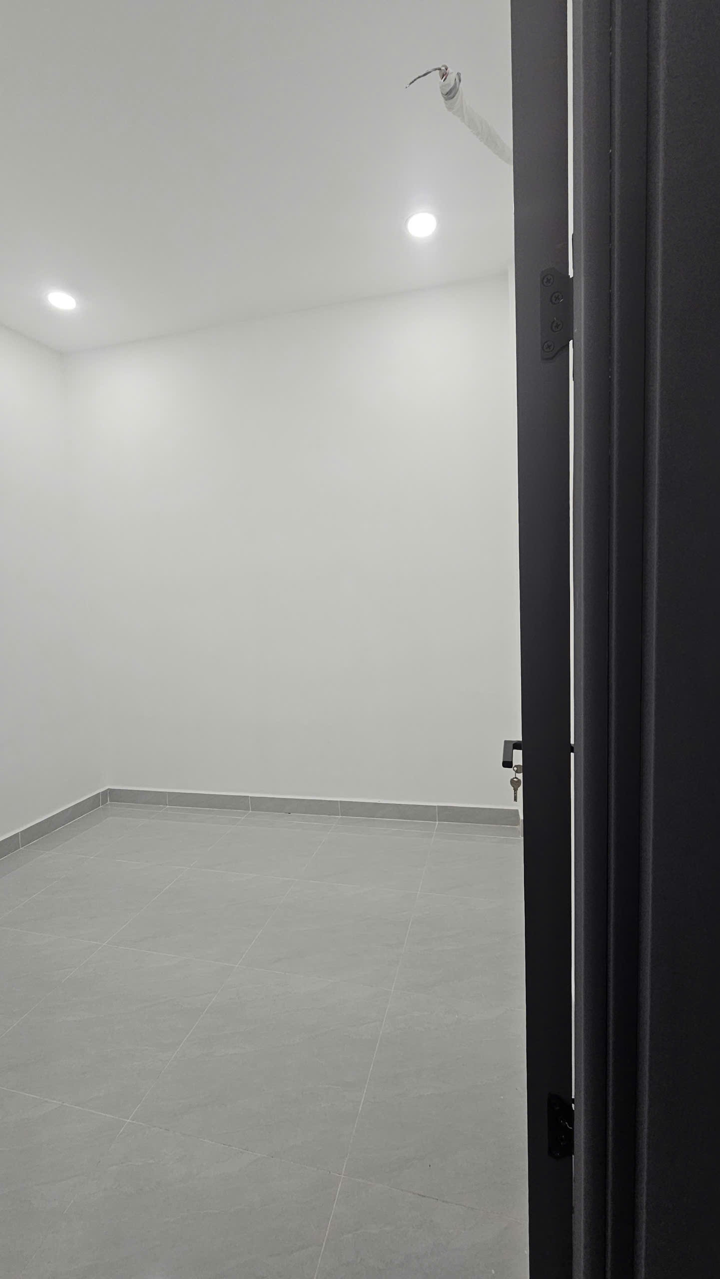 NHÀ TRỆT CHIỀU DÀI KHỦNG THIẾT KẾ 3 PHÒNG NGỦ SÂN RỘNG.
