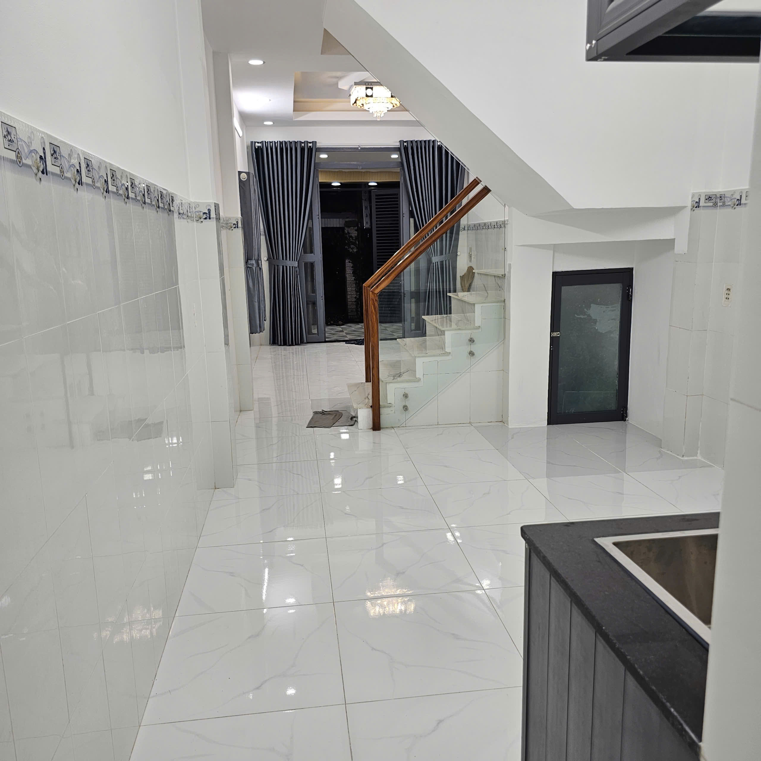 Nhà vị tí gần đường huỳnh tấn phát nhà bè,sân rộng rãi giá 3,980.
