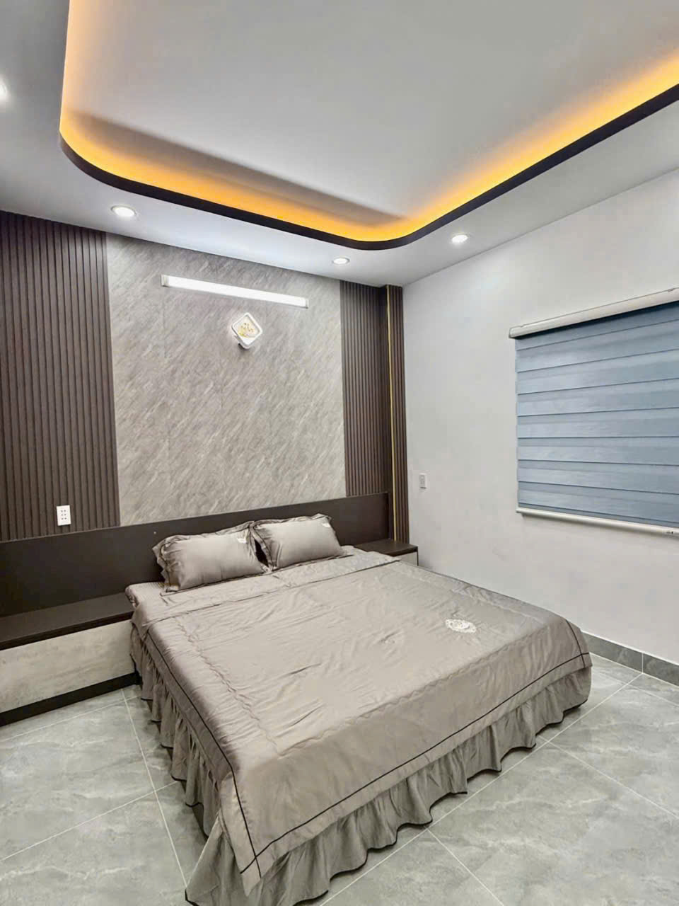 NHÀ XÂY MỚI 100% THIẾT KẾ 3 LẦU ĐƯỜNG HUỲNH TẤN PHÁT ,NHÀ BÈ.