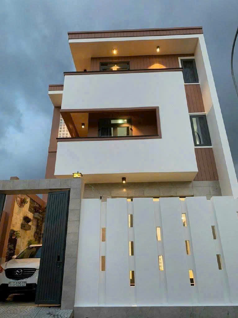 Biệt thự đường nguyễn bình 8 x 12M. 3 tầng .
