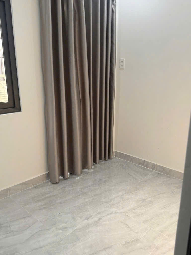 NHÀ 1 LẦU GỒM 2 PHÒNG NGỦ ĐƯỜNG HUỲNH TẤN PHÁT , PHÚ THUẬN Q7.