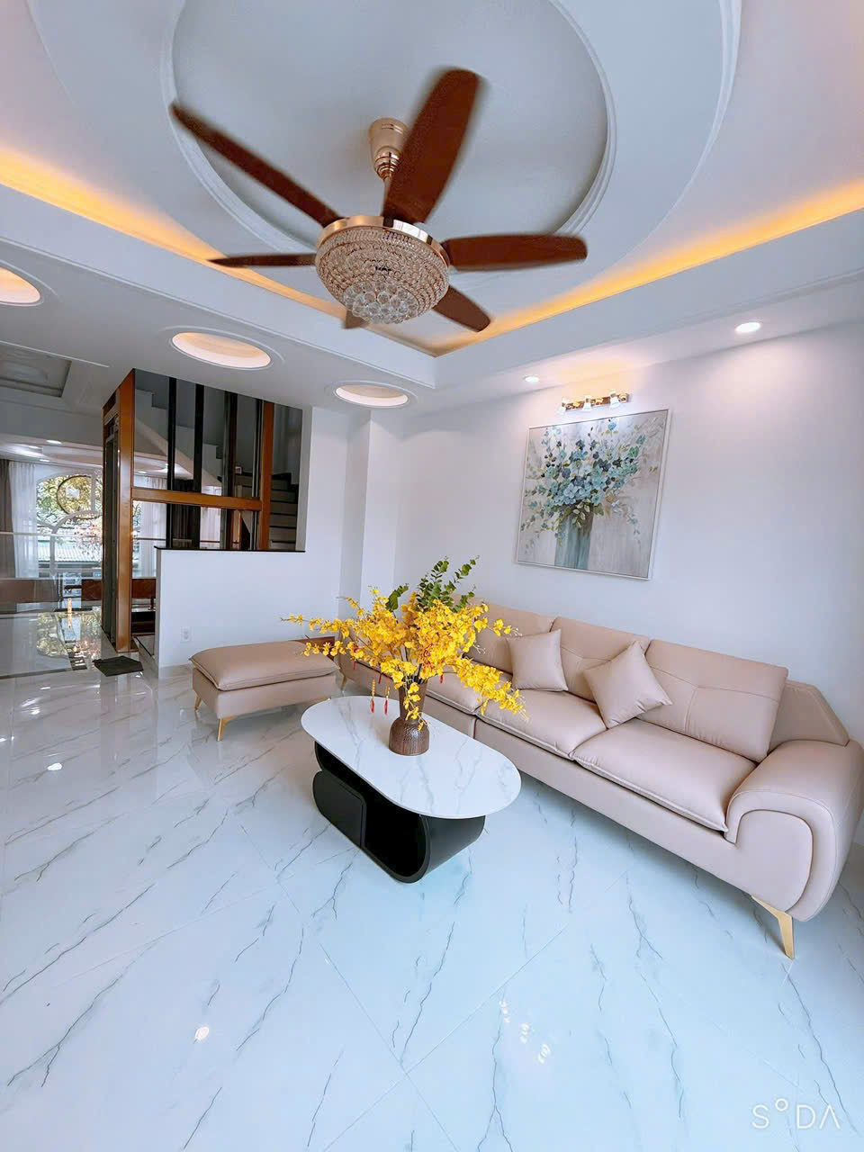 Nhà mặt tiền kinh doanh buôn bán CÓ THANG MÁY quận 7.