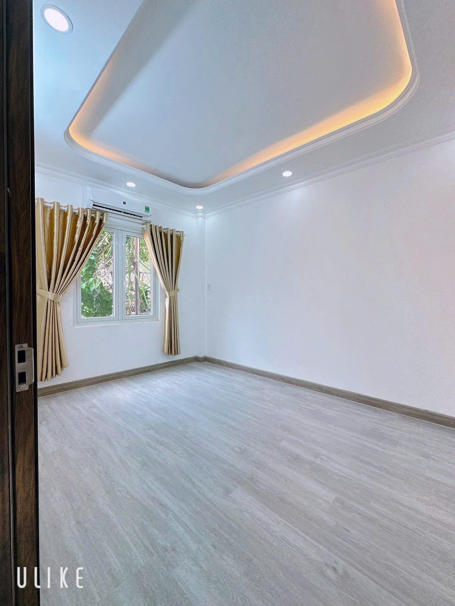 Nhà có phòng ngủ tầng trệt không gian nhà trước và sau huỳnh tấn phát -nhà bè.