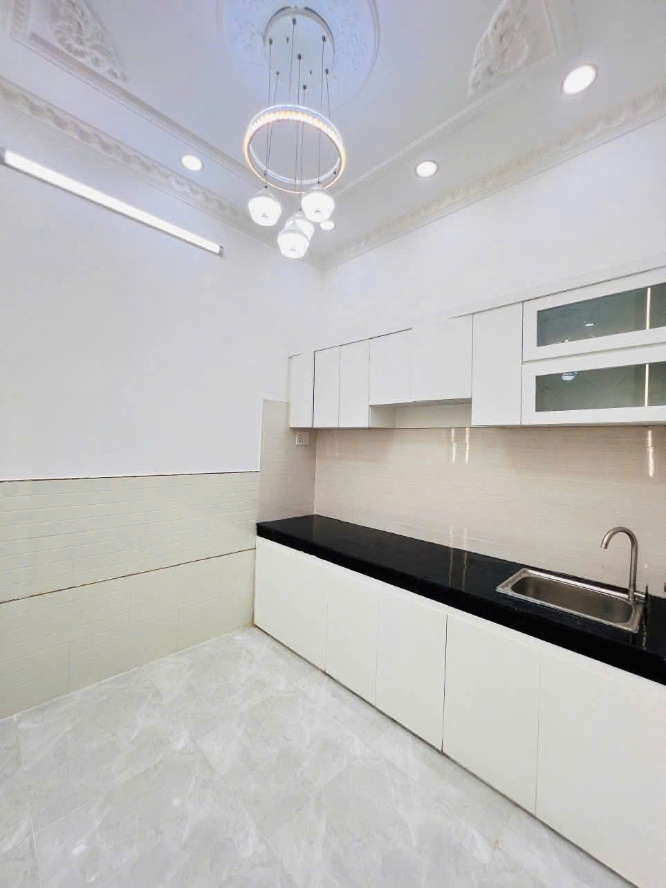 Nhà phố liền đường huỳnh tấn phát , nhà bè, 1 trệt 2 lầu.