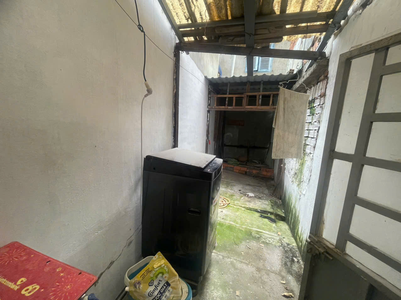 Nhà nở hậu 1 trệt 1 lững đường huỳnh tấn phát q7.tphcm