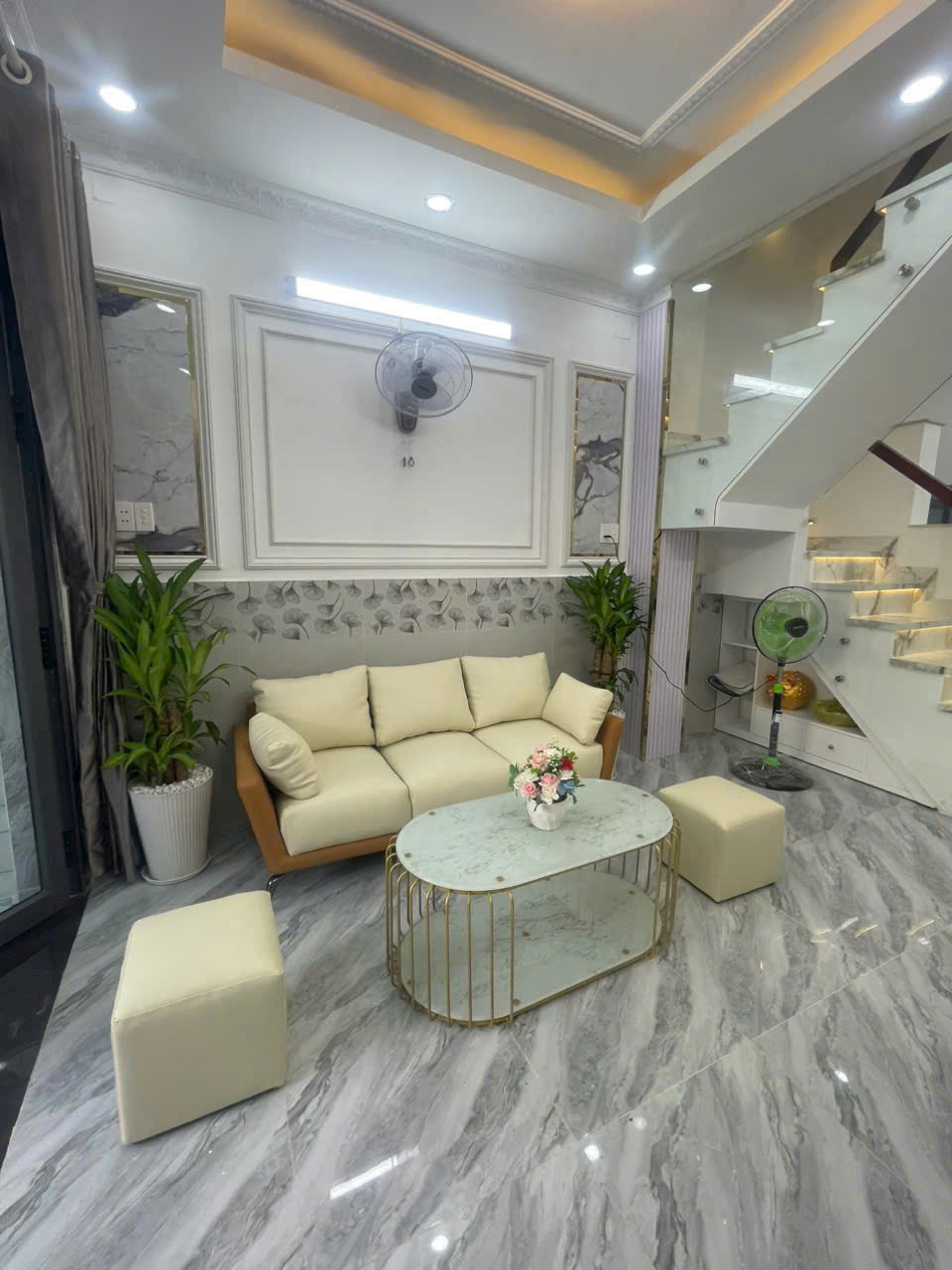 Nhà phố mặt tiền hẻm nhà 3 tậng tặng nội thất vào ở liền ở huỳnh tấn phát nhà bè.