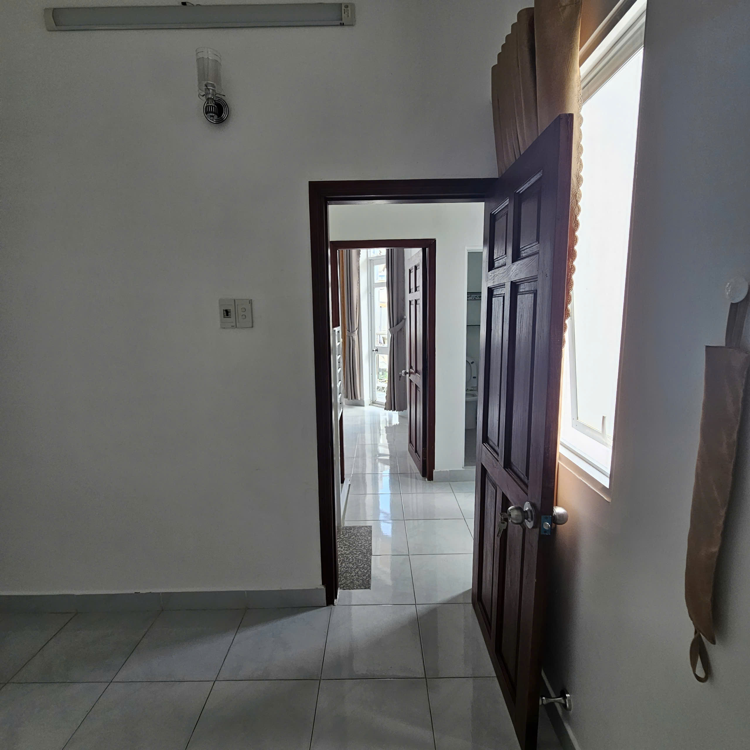 Nhà bán sát quận 7 mặt tiền hẻm thông ,kinh doanh nhà huỳnh tấn phát -nhà bè.