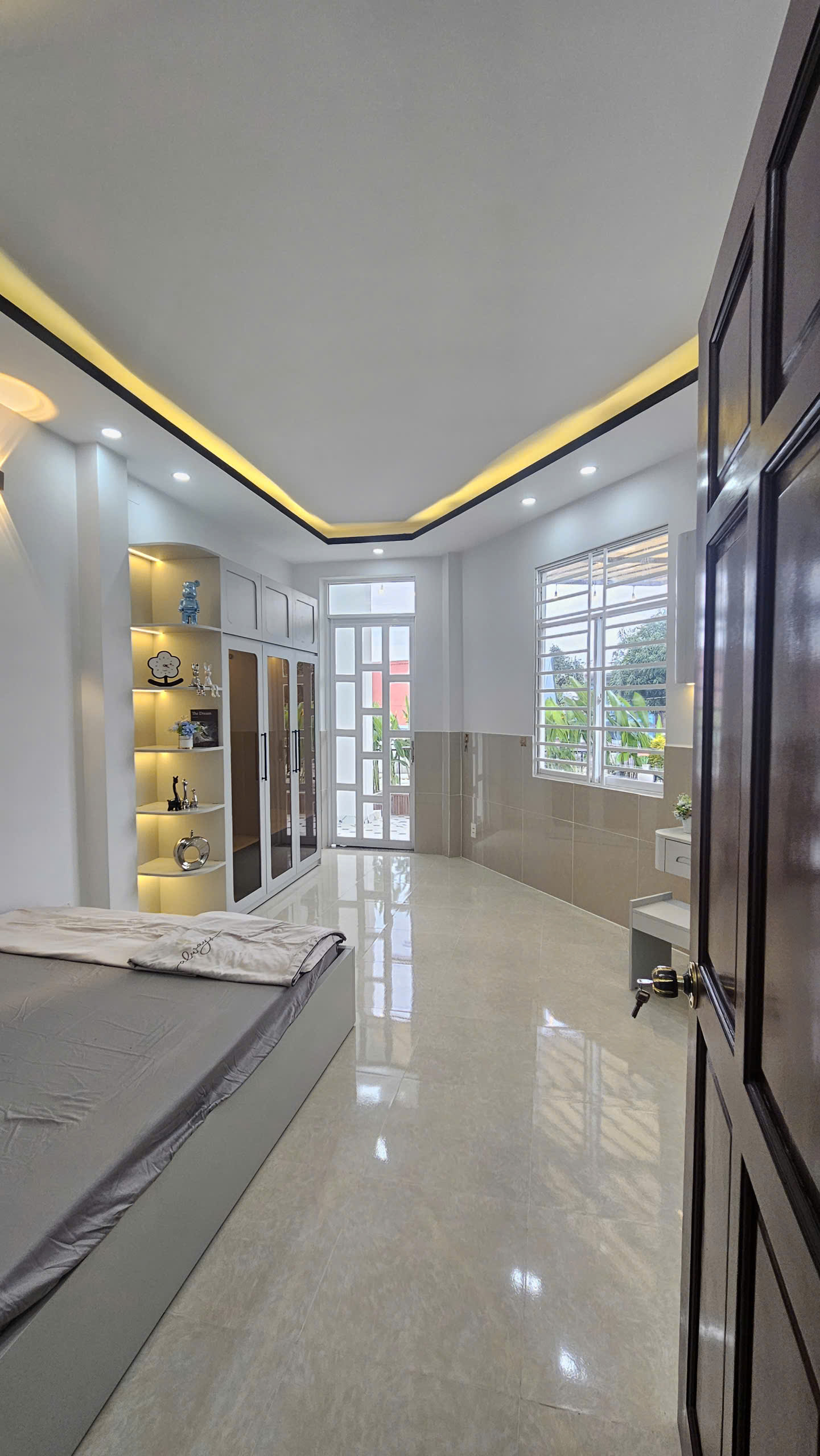 NHÀ HIẾM MẶT TIỀN HẺM KINH DOANG BUÔN BÁN SỔ HỒNG RIÊNG.