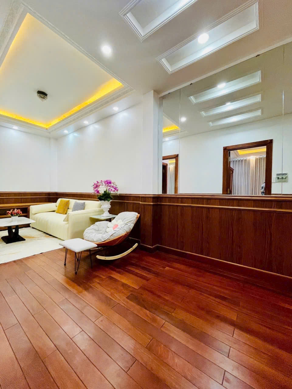 Biệt thự mini vị trí đào tông nguyên phú xuân nhà bè nhà 3 tầng.