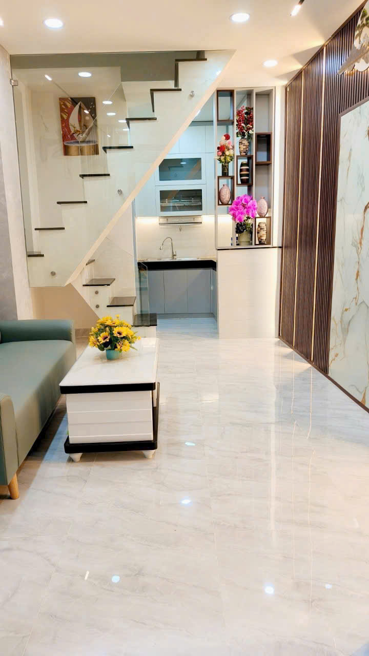 NHÀ 1 LẦU GỒM 2 PHÒNG NGỦ ĐƯỜNG HUỲNH TẤN PHÁT , PHÚ THUẬN Q7.