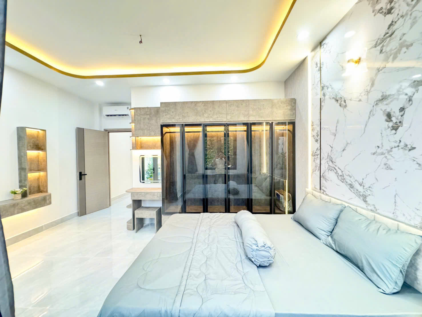 Nhà phố có phòng ngủ tầng trệt cho người lớn tuổi tại huỳnh tấn phát , nhà bè.