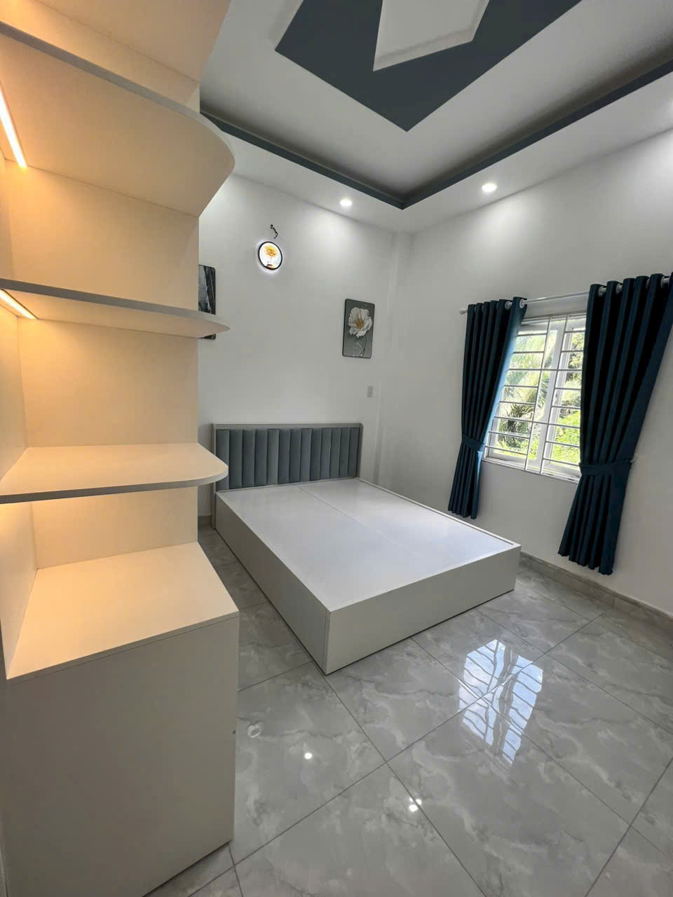Nhà phố 2 xe hơi chạy qua hẻm thông khu dân trí cao tại huỳnh tấn phát thị trấn nhà bè.