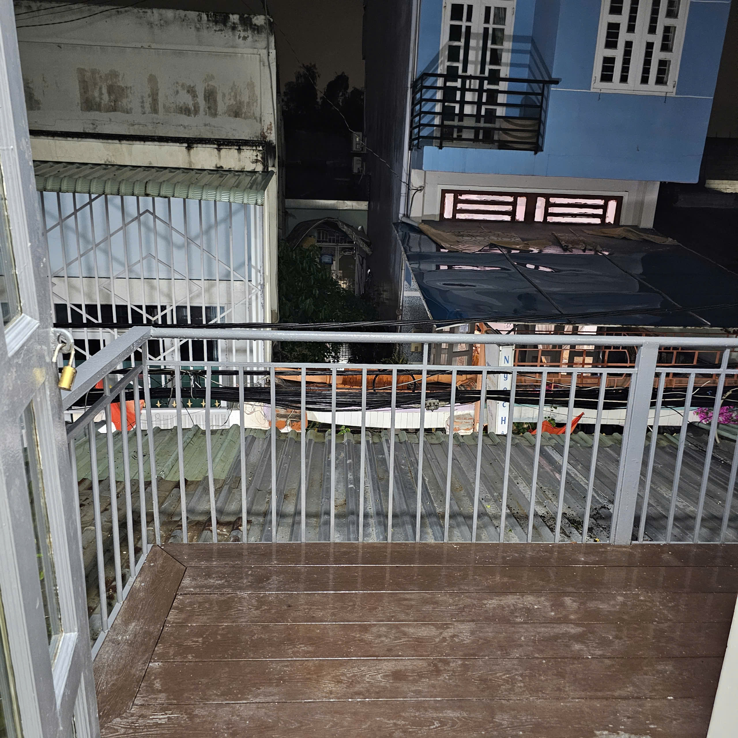 Nhà vị tí gần đường huỳnh tấn phát nhà bè,sân rộng rãi giá 3,980.