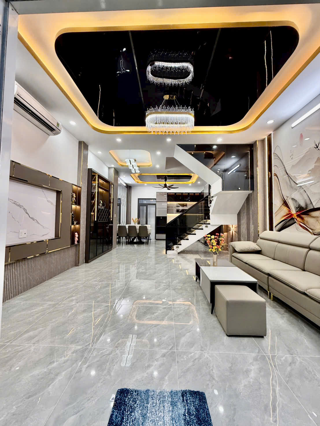 Nhà Xây Mới vào ở liền 3 phòng ngủ sân thượng sát chợ phú xuân gần q7.