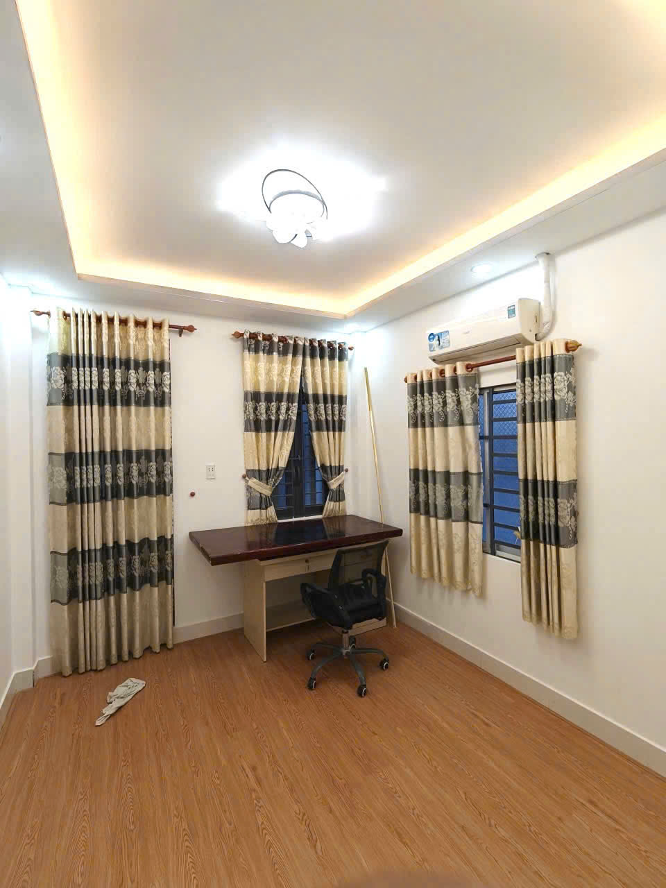 NHÀ 1 TRỆT 1 LẦU SỔ HỒNG RIÊNG ĐƯỜNG NGUYỄN BÌNH ,NHÀ BÈ.