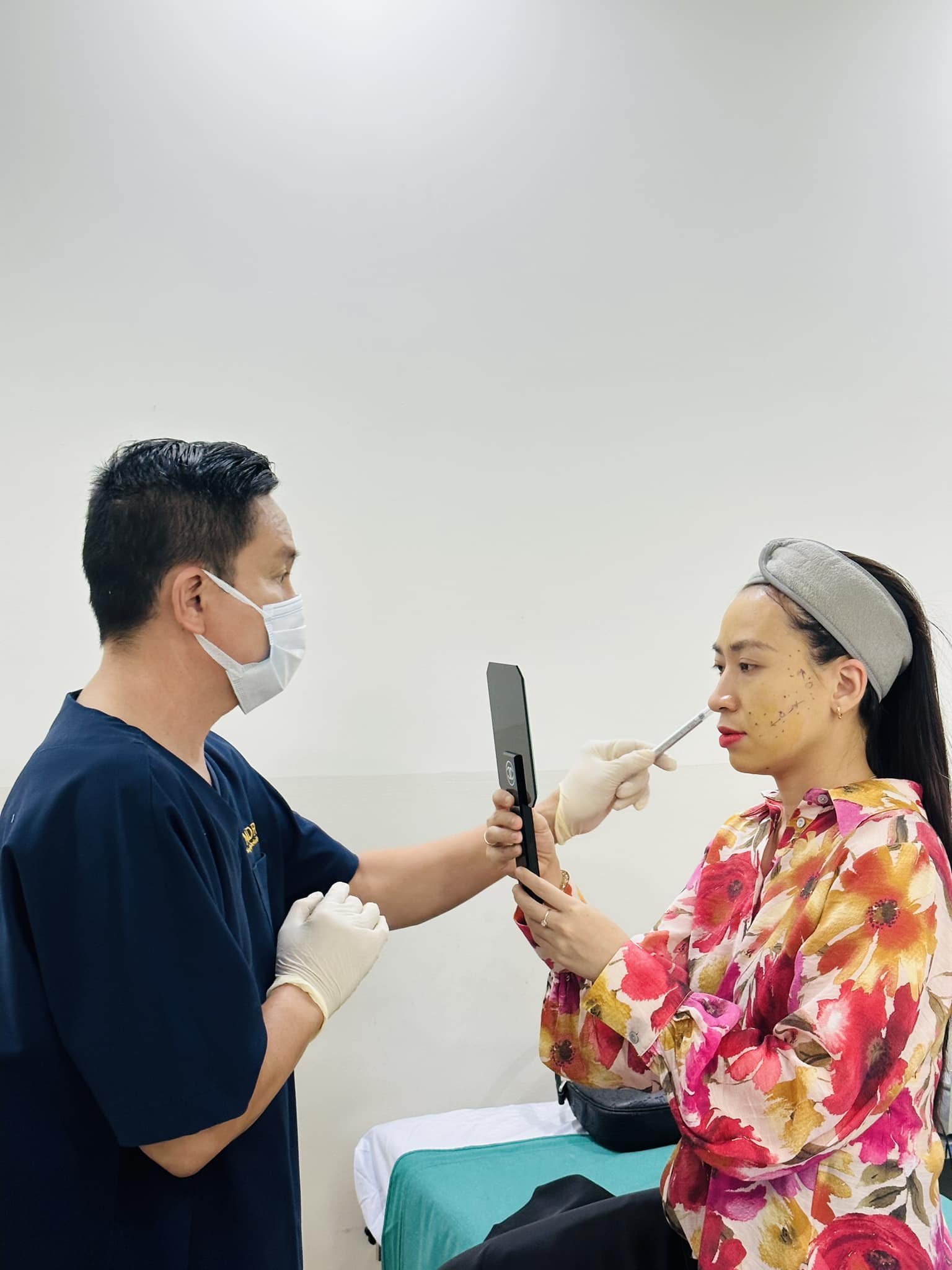DÁNG MŨI CÂN ĐỐI – KHI GƯƠNG MẶT TRỞ NÊN HÀI HÒA HƠN